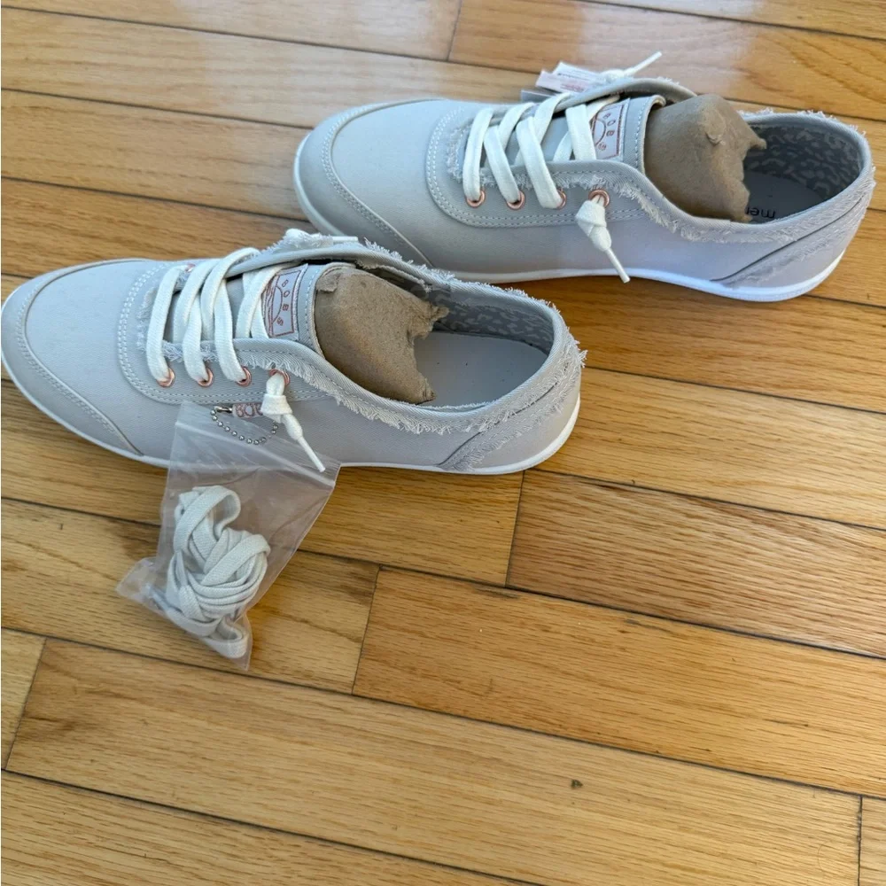 Skechers Bobs Grey Size 8.5 NWT - Picture 2 of 2